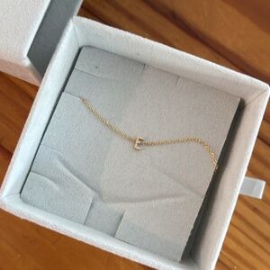 Baby Gold Bracelet in Gold letter E